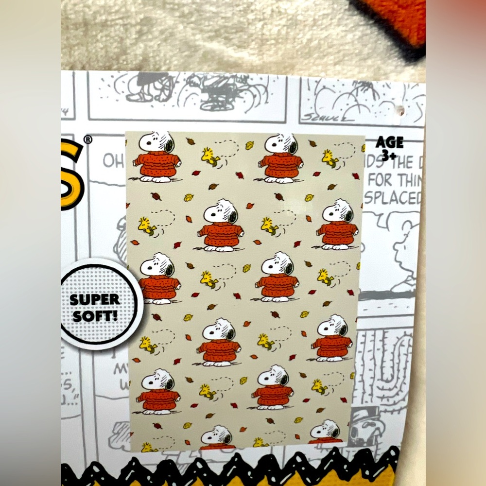 Snoopy plush throw , fall wearing a puffer jacket ! - Picture 3 of 4